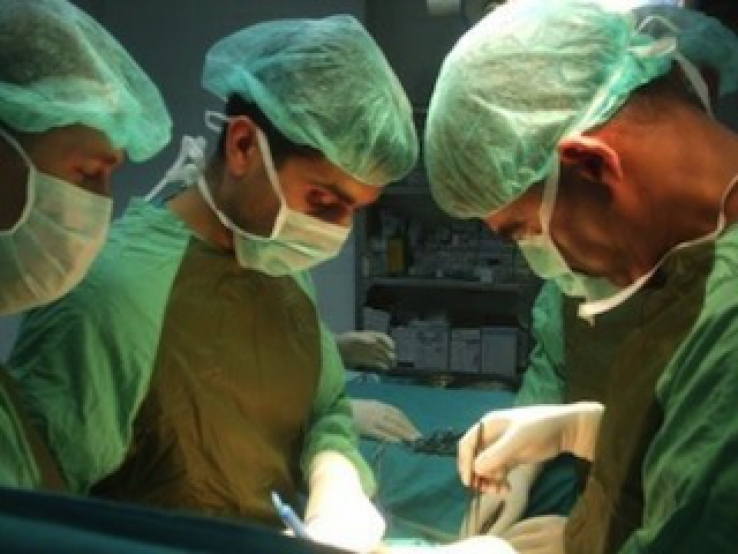 Two-surgeons-from-Gaza-in-Paris-for-a-training.jpg